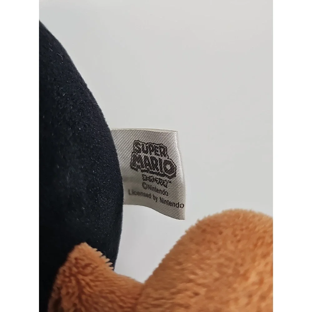 Super Mario Bros. Bob-omb‎ Black Plush Stuffed Toy w/ Yellow Wind-Up Key